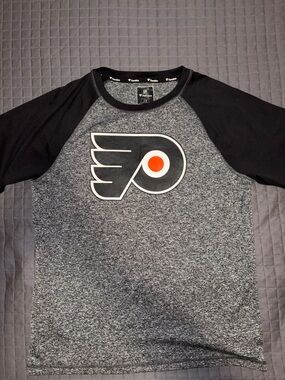 Philadelphia Flyers Men’s Large Fanatics Shirt